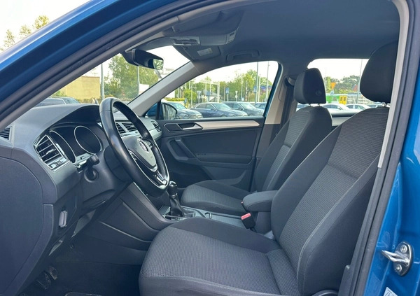 Volkswagen Tiguan cena 71900 przebieg: 168800, rok produkcji 2017 z Chorzów małe 172